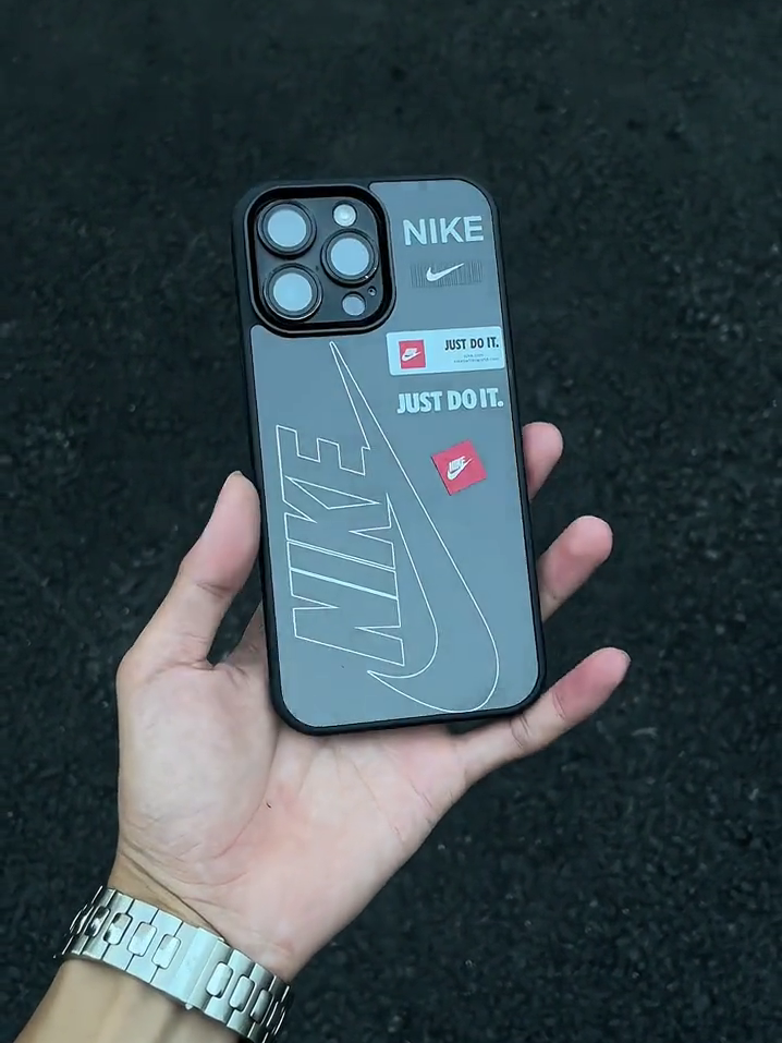 Nike黑色鏡面磁吸手機殼-CASEZONE